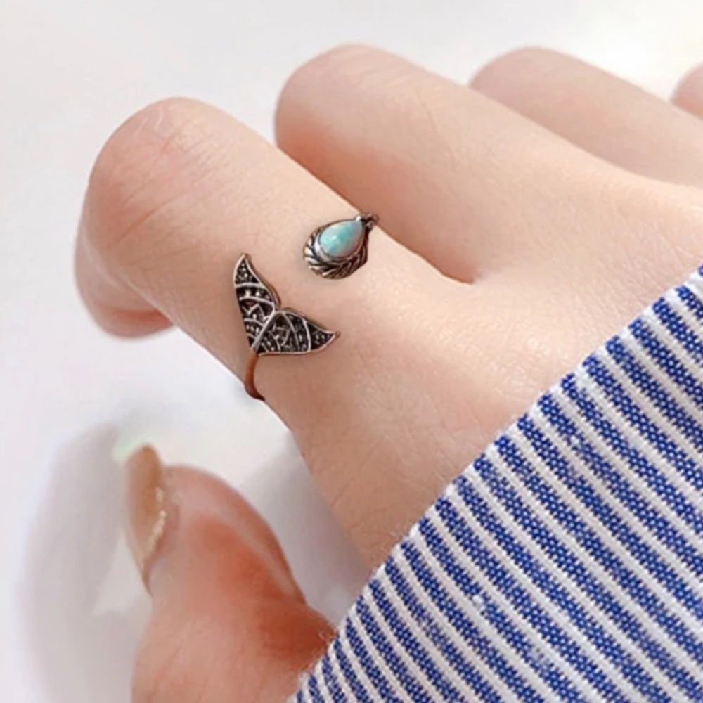 🐚 Retro Vintage Styled Mythical Mermaid Opal Ring - Picture 4 of 4